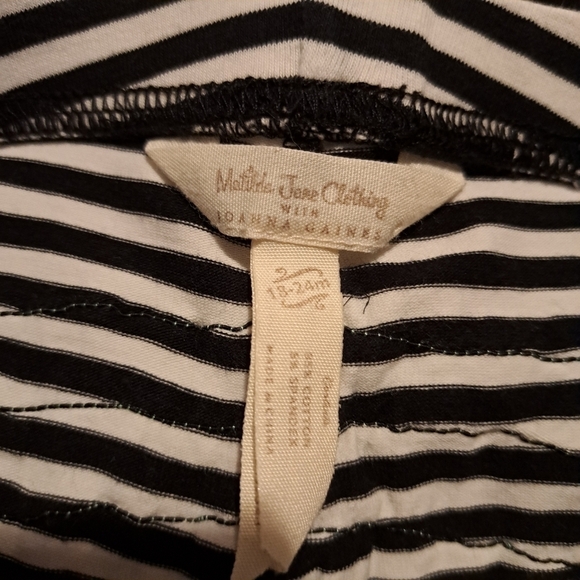 Matilda Jane girls size 18-24 months leggings black & white stripes - Picture 3 of 3